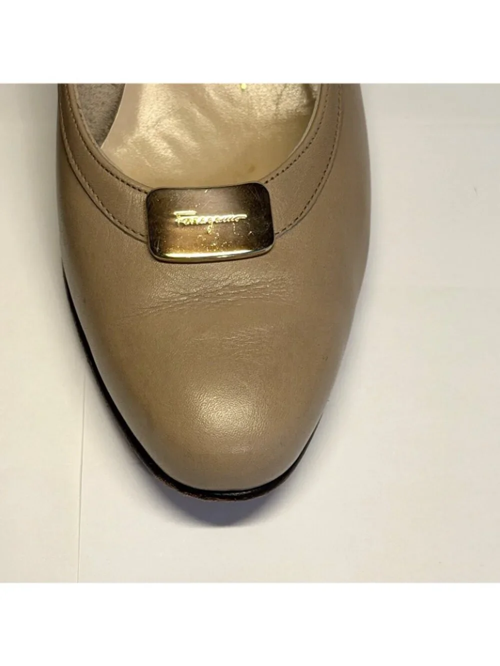 Salvatore Ferragamo Boutique Beige Leather Pumps Size 5B Low Heels - Picture 3 of 14